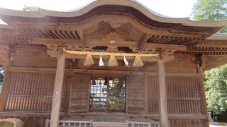 松江城二之丸に建つ神社