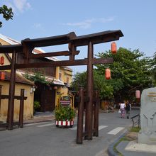 この鳥居からベトナムー日本スペースとなります。