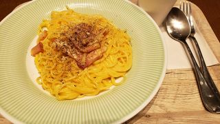 比較的空いている