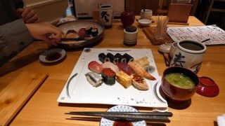 築地玉寿司池袋サンシャイン店の昼食　東京～三島 新幹線の旅