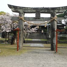 霊丘神社