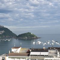 部屋からの景色。海岸が近いです。