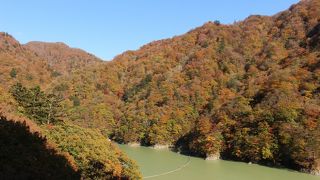 紅葉がきれいでしたが、車を止める場所がないのが残念した