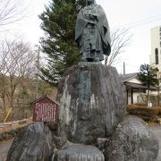 徳川三代に仕えた天台宗の僧侶・南光坊天海の像