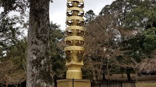 七重塔が２つも建っていた