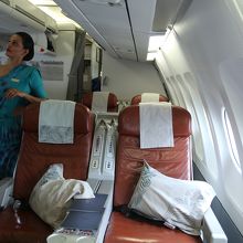 コロンボ‐マレのシートは更に古く・・・