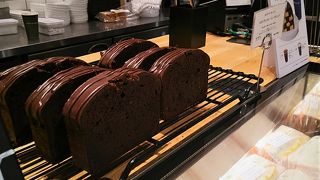 「モカ チョコレートパウンド」。