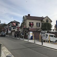 北野通り沿いの英国館・仏蘭西間・ペンの家