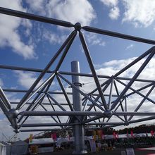 大屋根の一部分