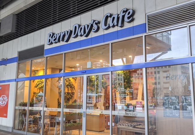 新潟駅にあるカフェ