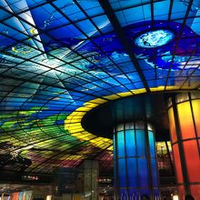 とてもキレイなステンドグラス