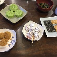 お菓子もおいしい