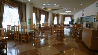 ホテルの中のレストラン