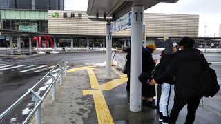 駅→空港に便利☆