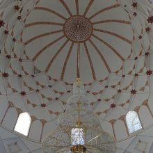 ボラハウズ・モスクのドーム部分はシンプルな美しさ。