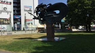 ホテルViruの前にある公園