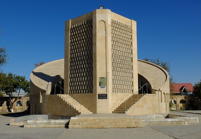 イマーム アリ ブハリ記念館