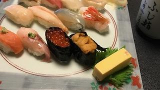 新鮮でおいしいお寿司です