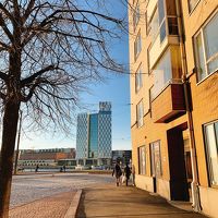 少し離れても高い建物だからすぐわかる！