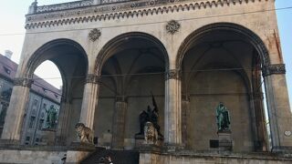 オデオン広場に