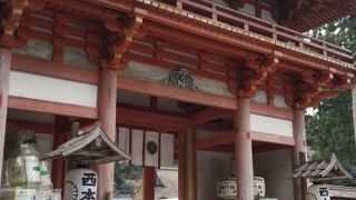 比叡山麓の歴史ある神社