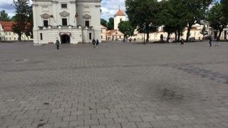 人気の広場があります