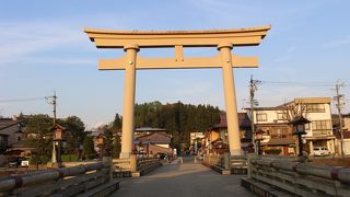 宮川にかかる大鳥居