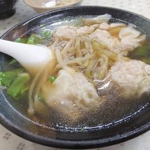 ワンタン麺