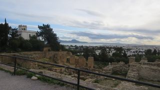 ピュルサの丘から眺めました