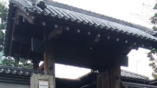泉岳寺内　義士墓入口の門