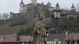 マイン川にかかる橋