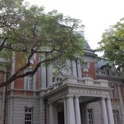 元・台南州庁だった建物です。