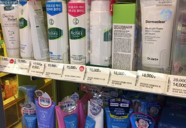 オリーブヤング (梨大中央店)