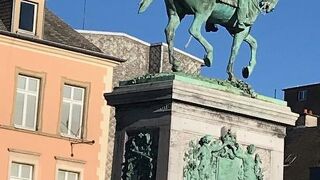 ギョーム広場で工事中