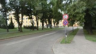 ホテル側からヴァンシュ橋を渡るとリーガ城があります。 よく見えます。