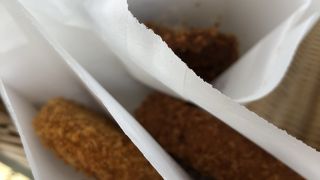 アツアツの惣菜…メンチカツか秀逸