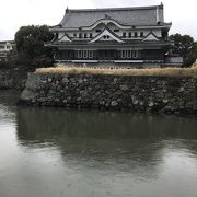 城の中に高校が