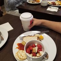 ラウンジの軽食