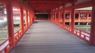 厳島神社観光のハイライトともいえます