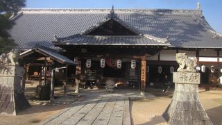 厳島神社の脇にひっそりと佇む名刹です