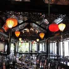 ランタンが下る