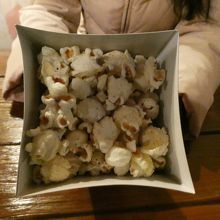 ブラックペッパー味復活 By レッドウイング 東京ディズニーシー ポップコーンワゴンのクチコミ フォートラベル