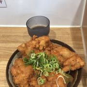 唐揚げを食べに行く