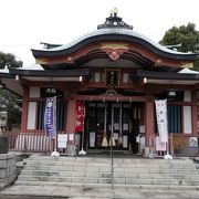 旧東海道沿いにある神社