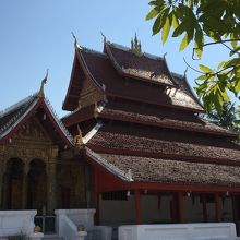 きれいなお寺です