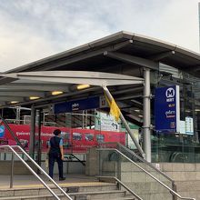 スティサーン駅