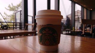 2階席からの眺めが良い宮島のスターバックス!!