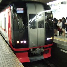 特急もミュースカイと色が違うだけです