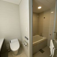 部屋の割に浴室が広めなのが今時です。