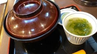 今回は、親子丼をいただきました。美味しかった。